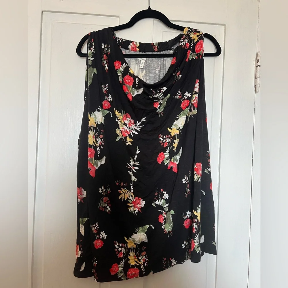 Black Spring top - Picture 1 of 3